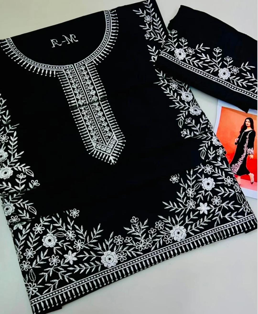 EMBROIDERED COTTON WINTER unstitched sleeveless 2pc✓